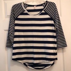 Red camel stripes shirt